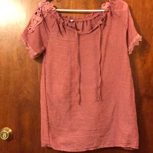 Pink linen shirt lace detail